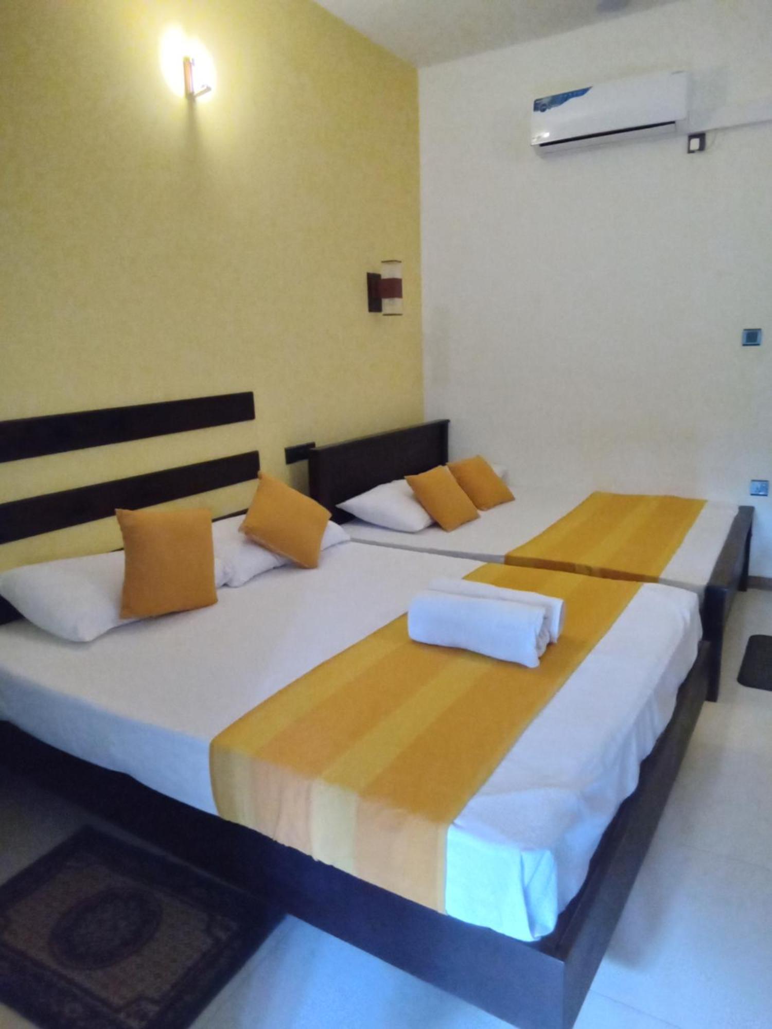 Amron Resort Sigiriya Room photo