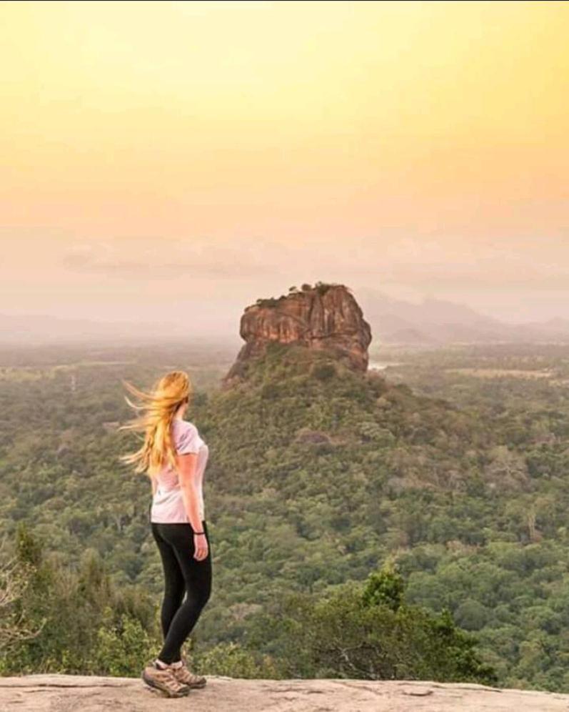Amron Resort Sigiriya Room photo